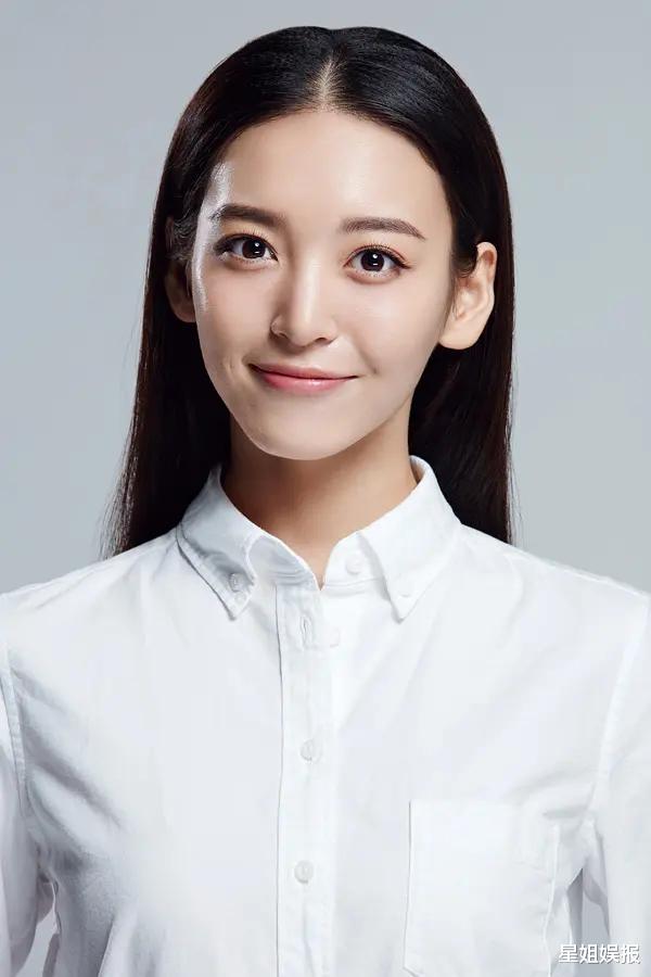 尤靖茹|尤靖茹晒照宣布结婚！戒指被调侃太实在，她和张一山杨紫还是同学