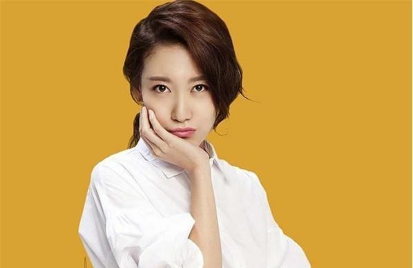 高露|她是靳东的亲妹妹，因这部剧一炮而红，但老公却是一个迷