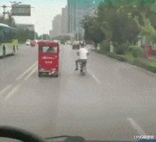 大家上卫生间时是喜欢蹲便器还是马桶呢？