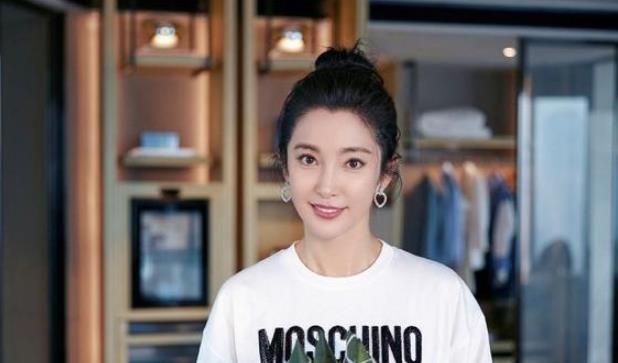 李冰冰|48岁李冰冰感慨怕“极致的冷”，感情坎坷的她，如今睡眠都成问题