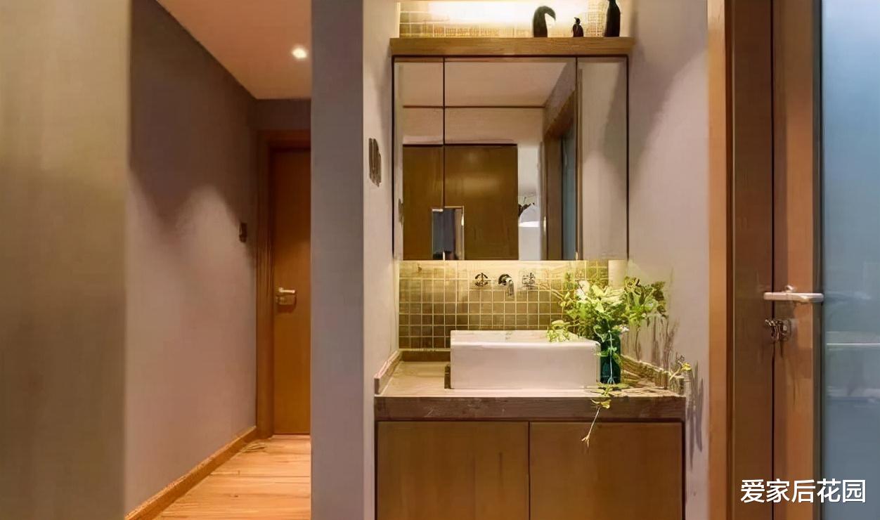 参观完00后的新房,才发现,现在年轻人的卫生间都不装洗手台了