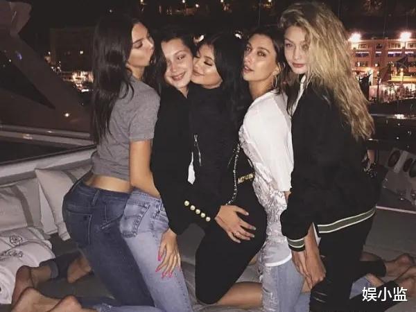 凯莉·詹娜|抠门又冷血!朋友车祸,凯莉·詹娜身价上亿却只捐5千?