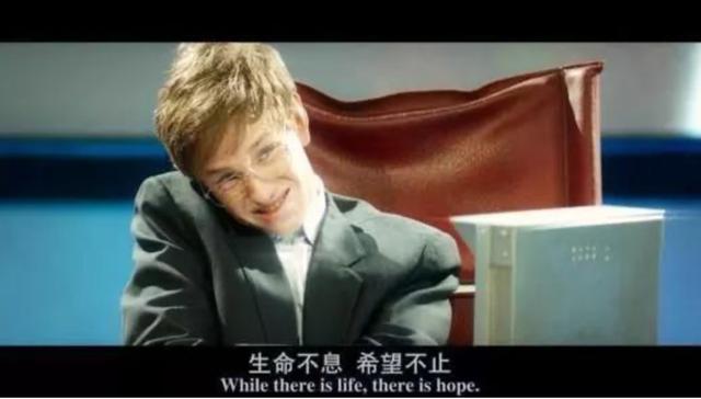 72岁硬核姥姥退休当网红,吸粉百万,真实身份曝光,她可不简单
