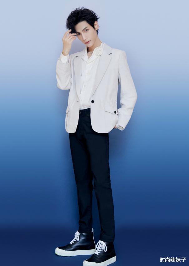 时尚辣妹子|不要相信罗云熙状态不好！看他最新生图，完全就是谣言