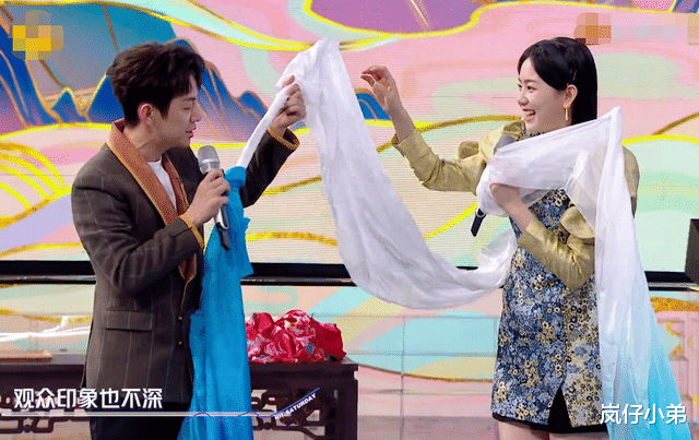 何炅|《你好星球六》何炅太难了，遭新人抢话，后期组直接闭麦，想劝退女主持？