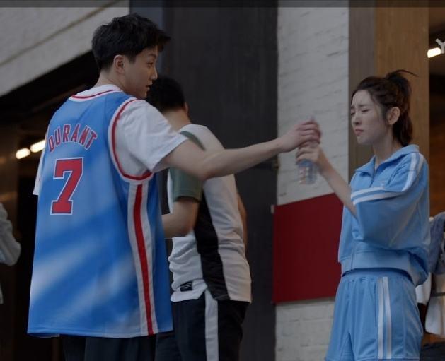 唐艺昕|演技拉跨,热搜比周迅还多,没有张若昀,唐艺昕还剩下什么?