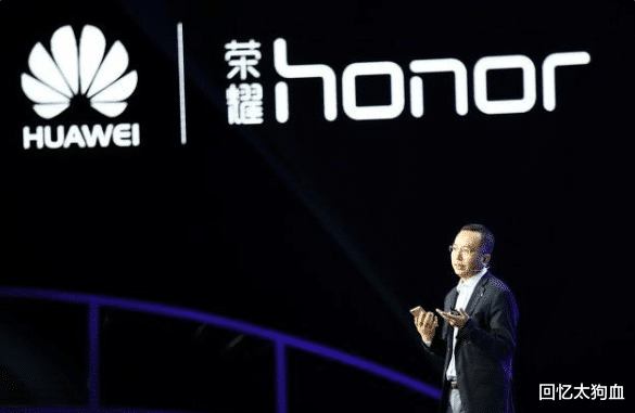 小米科技|荣耀手机销量7月份居然反超小米，卢伟冰怎么看？