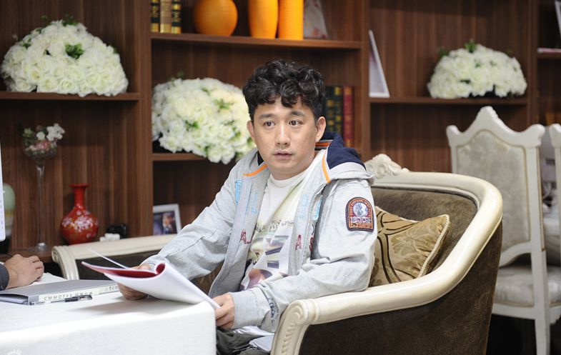 靳东|靳东又一狠剧来袭，女主是你们熟悉的女神，收视率预定大爆