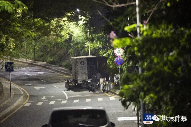 深夜桥洞下“黑色交易”,暗访时发现惊人一幕!