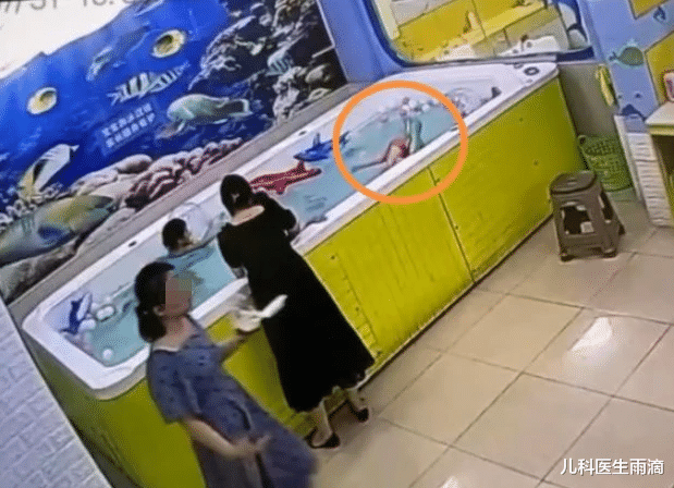 儿科医生雨滴|四岁女童溺亡，曾距妈妈不过一米，其实，孩子溺水时可能很安静