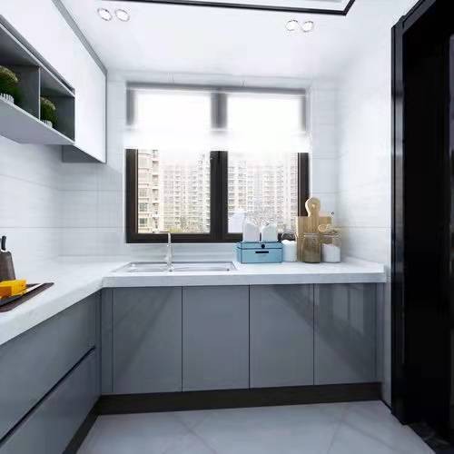 陪母亲看房发现商机，穷小子逆袭成商业大佬，让无数“房奴”买单