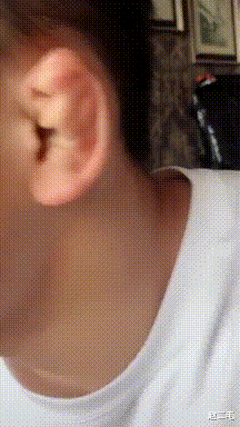 |“家里安排的相亲对象，说自己是32岁！”这确定不是18岁吗哈哈哈哈！！！