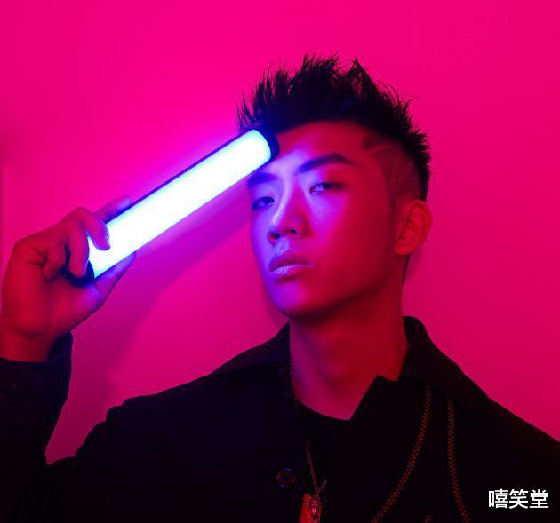嘻笑堂 刚正面!杨和苏又一次回应被威胁事件“绝不会示弱和妥协”