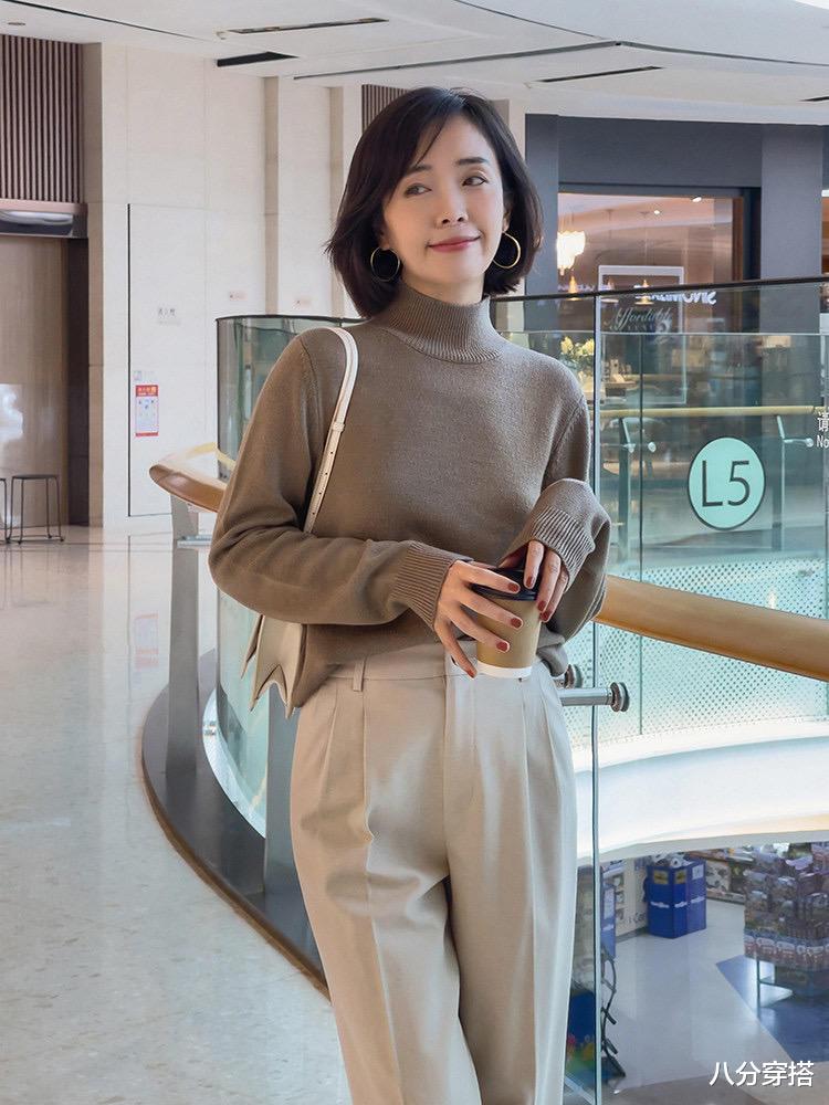 八分穿搭 秋冬出门穿“毛衣”准没错,百搭又实用,让你轻松穿出高级范儿