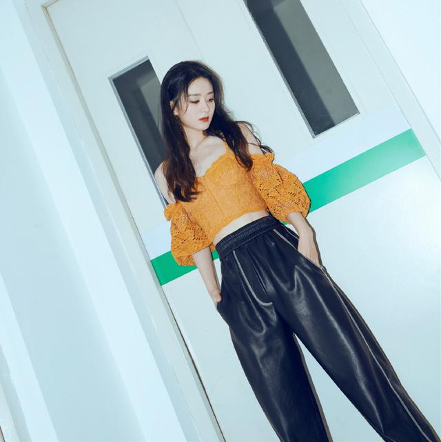 时尚风行派|入秋的鞋子贵在百搭！马丁靴的7种基础LOOK，不会穿的人照搬无误