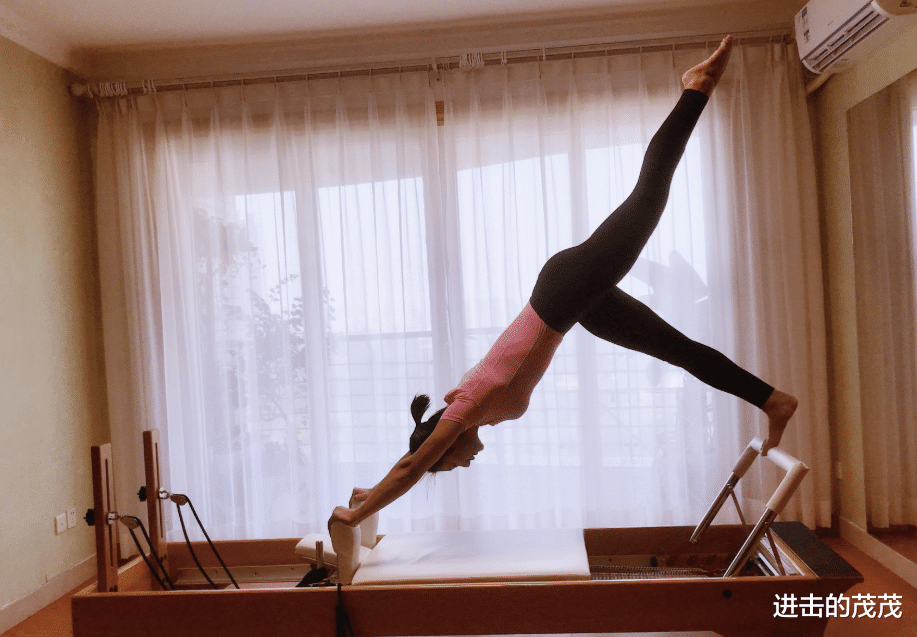 运动|何超盈减肥成功，为孩子直接减掉半个自己，照片对比太强烈