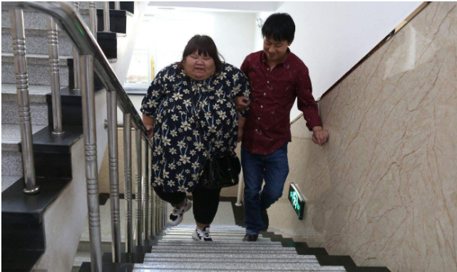 校花 “校花”陈皖枝:丈夫太过宠爱,养到300斤睡塌2张床,现状如何?