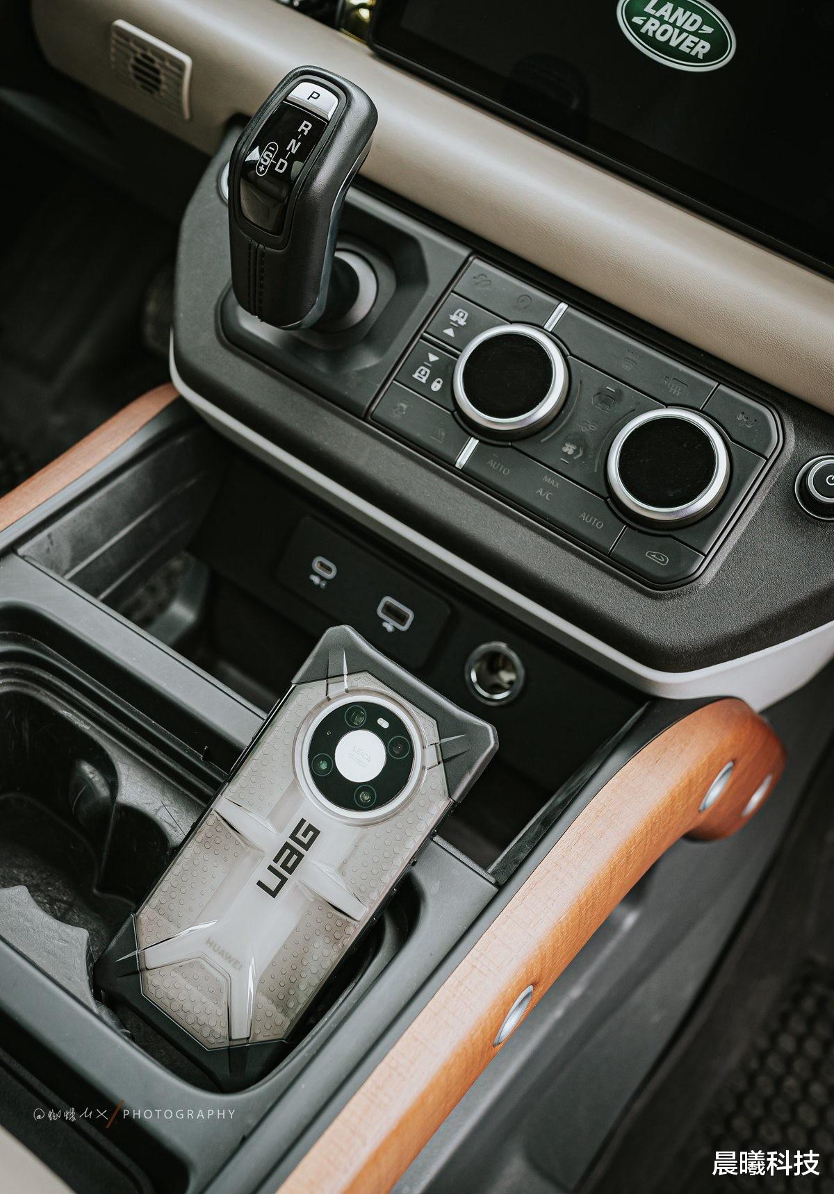 手机壳|华为Mate40Pro的抗摔“铁甲衣”,能砸核桃的UAG手机壳上手