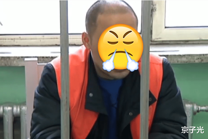 江西一女子泄愤砍伤情夫之后,遭丈夫拔刀相向:我们也该有个了结