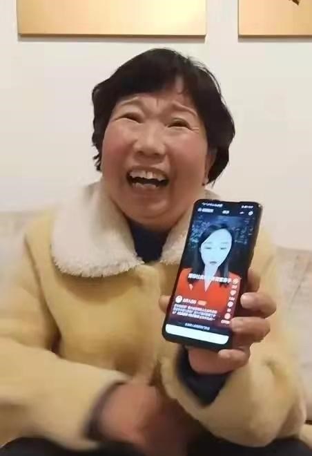 许敏|郭策堂姐又开新号，急不可待挂上小黄车，继续死磕许敏