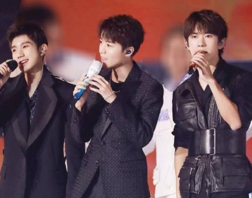 TFBOYS|TFBOYS“新歌作者”发文，透露三小只私下对粉丝的看法，哭红了眼