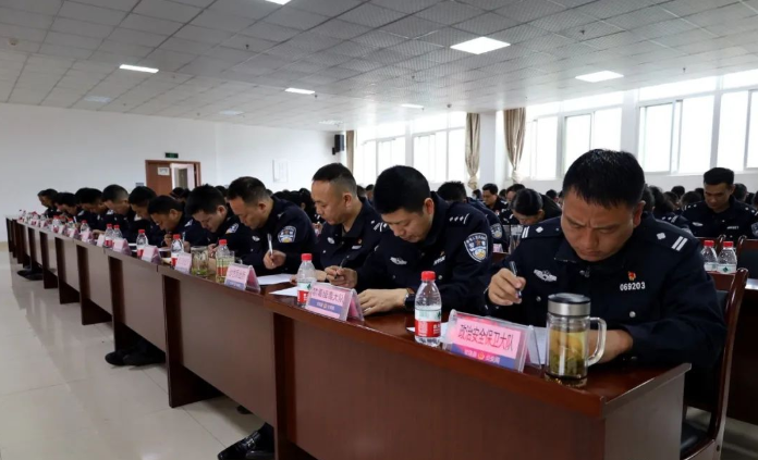 甘洛广播电视台 以考促学抓实效,甘洛警方开展队伍教育整顿知识测试