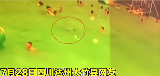家中大小宝|四川一女孩水上乐园溺水，挣扎无人发现，全力抢救已来不及！
