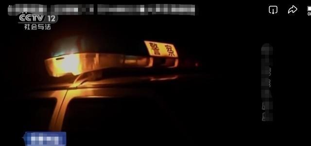 擦一擦眼泪 已婚女子与房东是情人，可最终她却穿着红色婚纱在出租屋里自杀