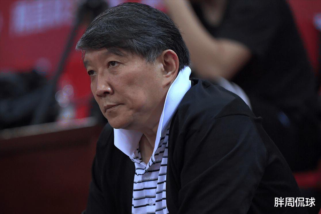 霍尔泽|徐长锁为何弃用高诗岩？宫鲁鸣说了实话，杨鸣成最大赢家