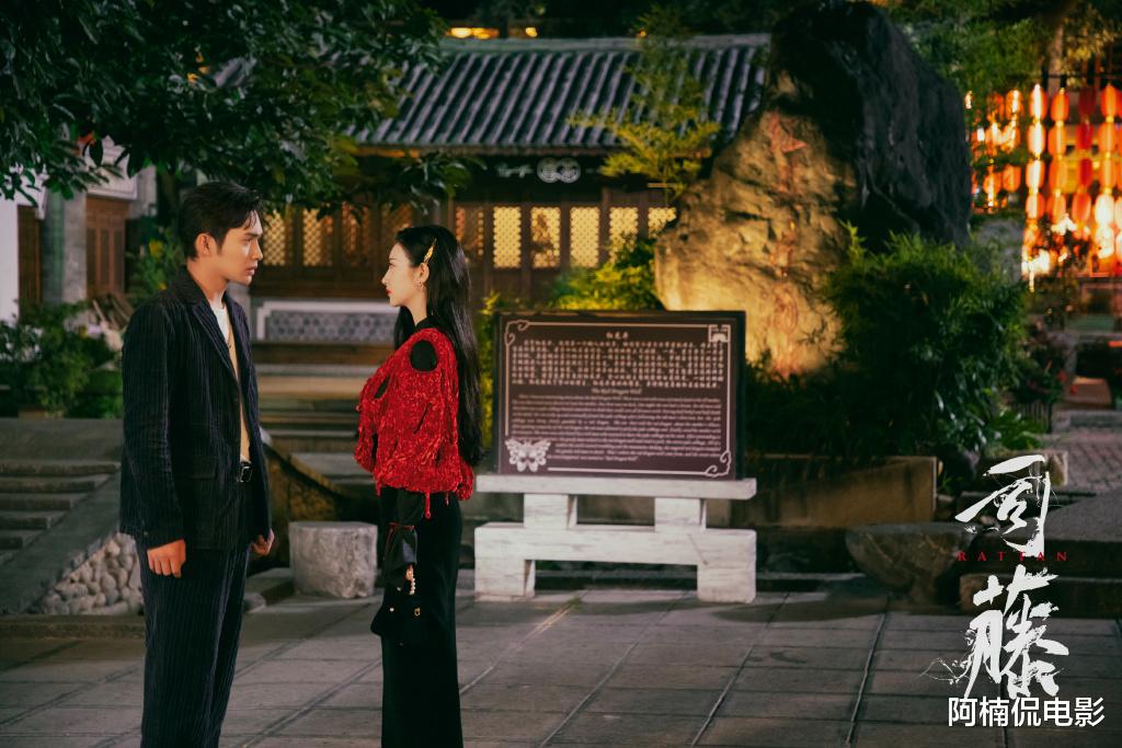 优酷|景甜张彬彬《司藤》被低估逆袭，优酷换了两部烂剧，哭晕在厕所