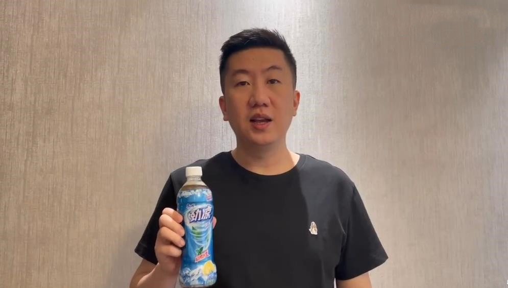 tyloo|暴暴熊加持Tyloo拿首胜，CSGO马西西送出5把蛇狙，一下亏掉5万元