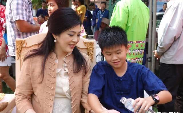 火货说时尚|泰国前总理英拉没有结婚，为什么会有一个孩子？