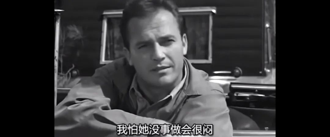 家暴 妻子遭袭，女邻居看腿，妻子指认凶手，丈夫动手后还有凶手！