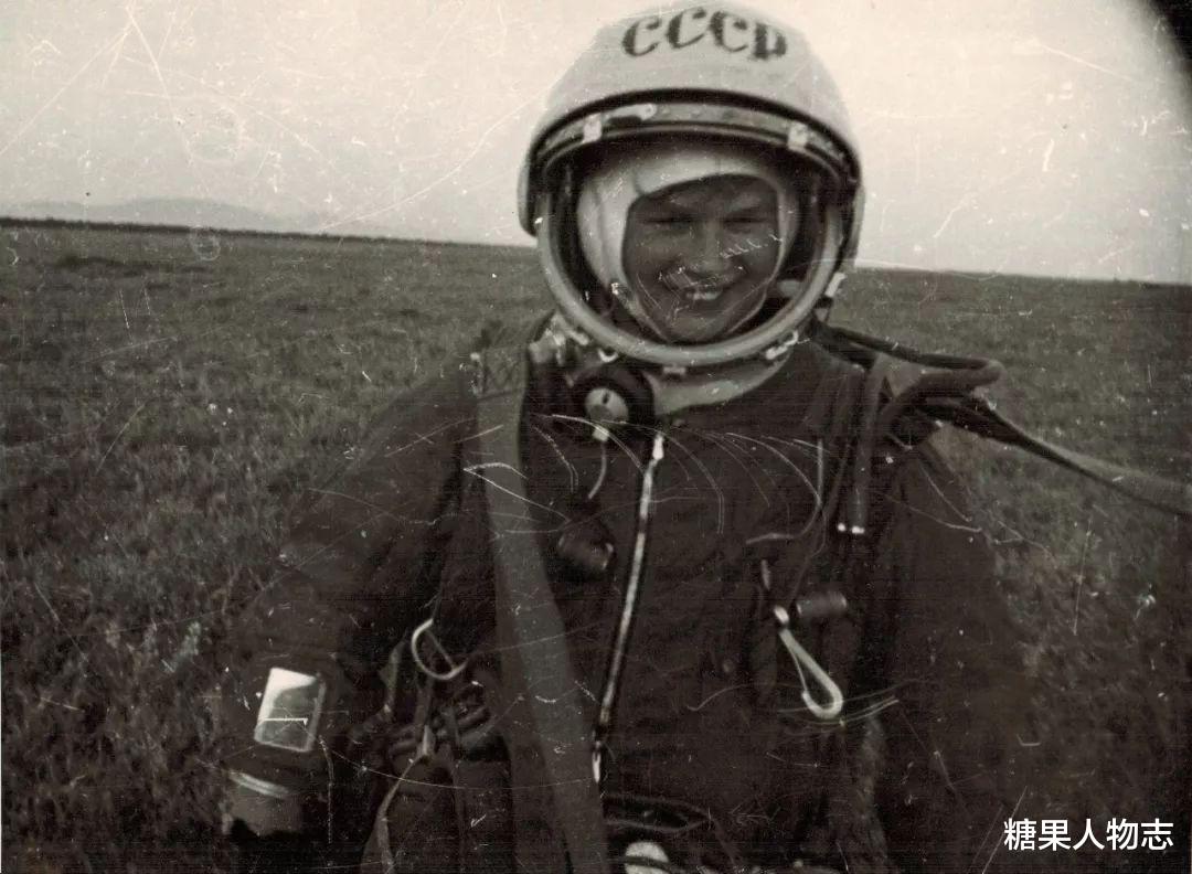 月球 捷列什科娃：世界第一位女航天员，26岁独自上太空，飞行70个小时