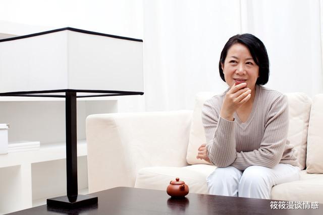 筱筱漫谈情感|56岁退休女人坦言：我想找老伴，男方不用有房有钱，但有三个条件