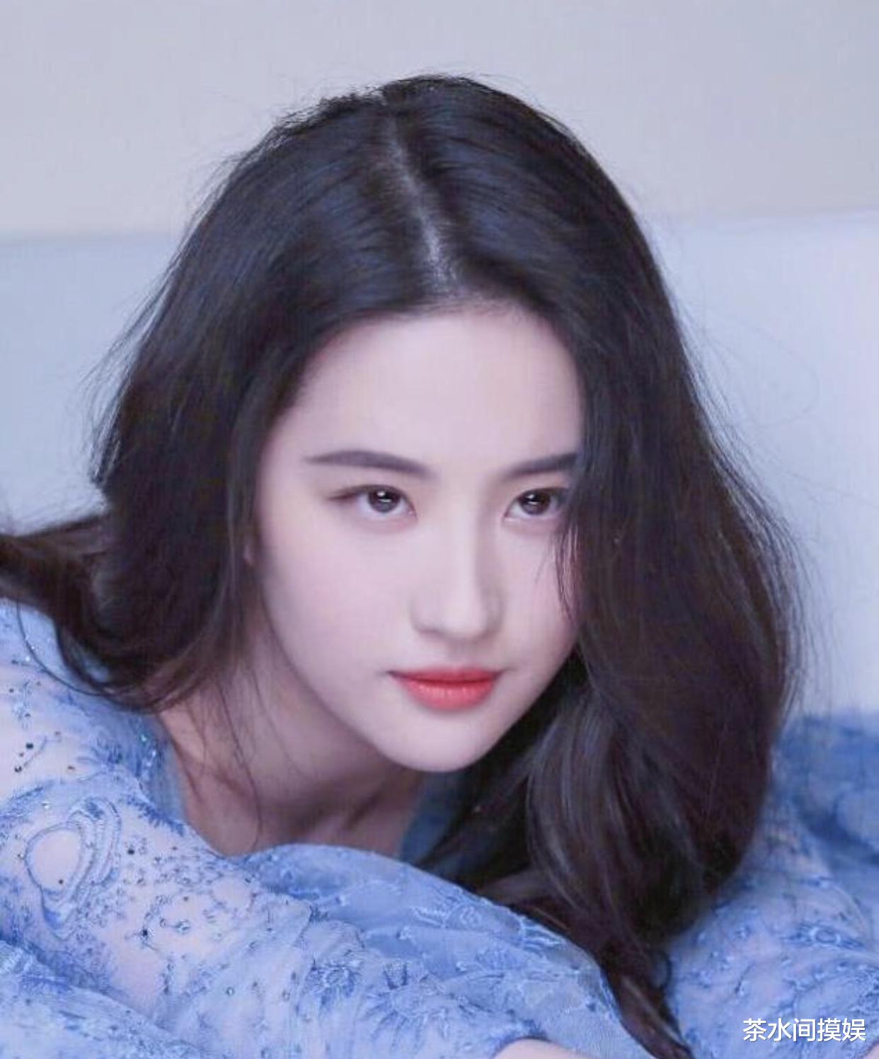 齐刘海 齐刘海封印美女颜值？怎么“85花”们换上它，各有各的风采