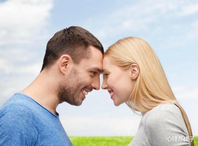 心理學：女人在接吻時有這3個小動作，讓男人越來越愛你-圖3