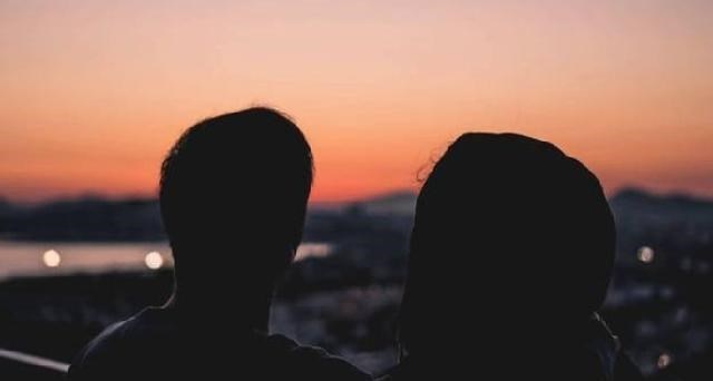 胡小小乖|70岁老人爱上30岁保姆，两人婚后生下一子，9旬老父亲乐开花