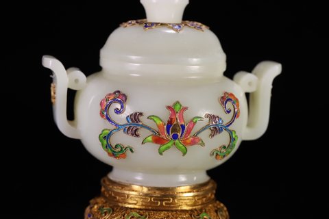 |和田玉双耳香炉、银鎏金花丝镶嵌