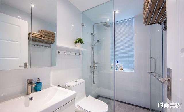 时尚美妆|卫生间再大,也别装洗手台!学学年轻人这样设计,那叫一个高级