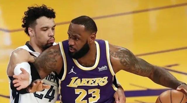 j.j.雷迪克|40+45+36，历史第15！湖人酝酿1换3交易，雷迪克联手詹眉夺冠？