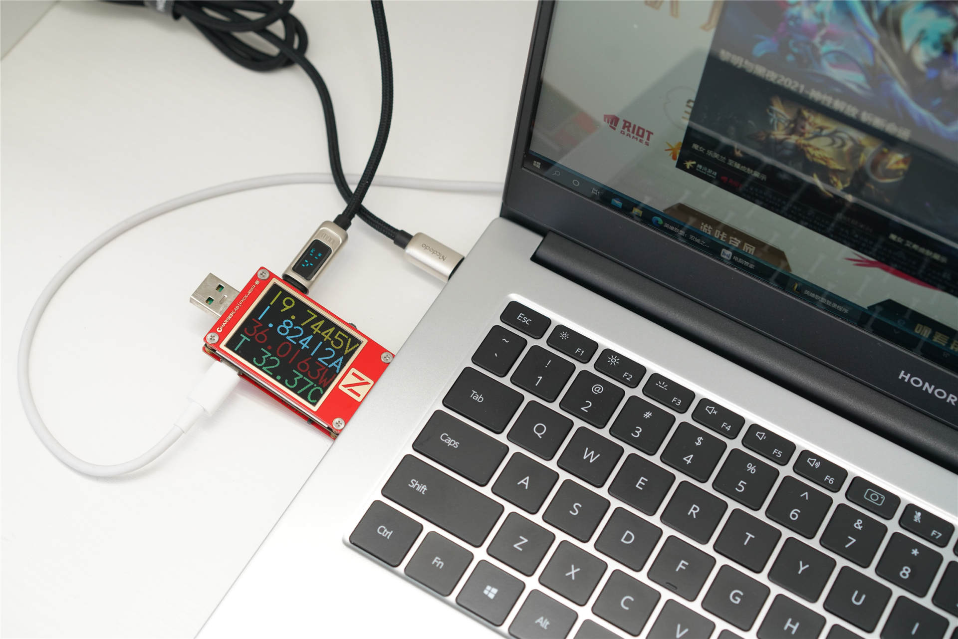 aigo|支持多种主流快充协议无所不充，aigo 65W PD电源适配器评测