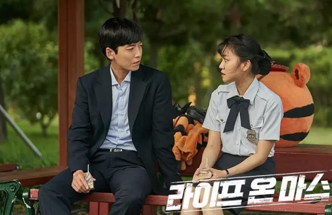 信号|史诗级的10部悬疑韩剧，《幽灵》第9，《信号》仅第2