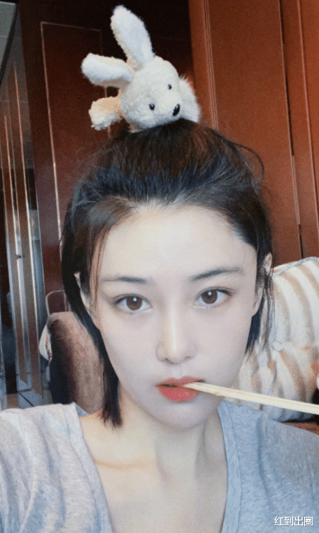 白玦|张馨予删动态晒美照彻底辟谣婚变传闻，自曝连续4天吃煲仔饭长胖4斤