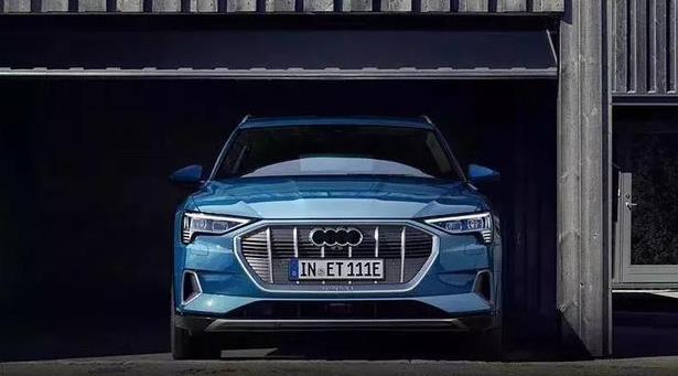 装记 奥迪要换新车标？经典“4个圈”变“毛毛虫”，车主：上不了台面