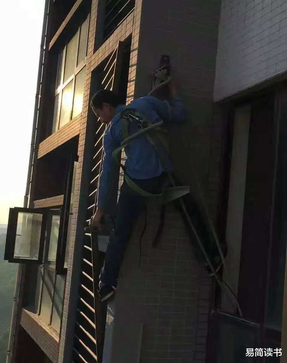 胡歌|赵薇被封杀24小时后，娱乐圈更大丑闻曝光：这一天终于来了！