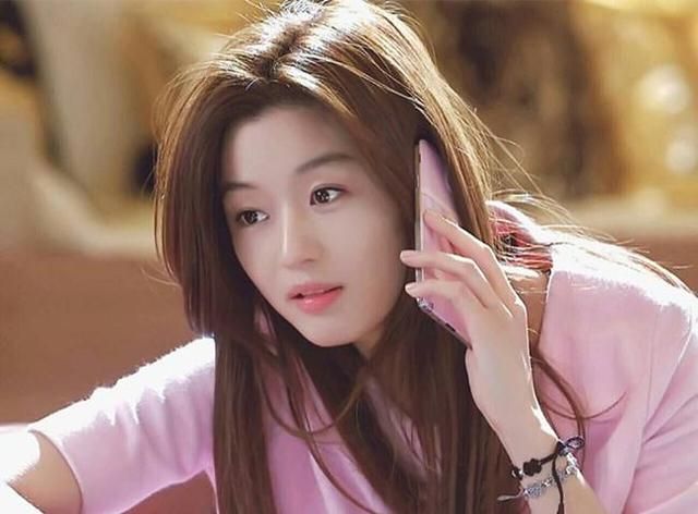 胡杏儿|“长腿女神”全智贤：曾是18线模特的她，如今成身价200亿富太太