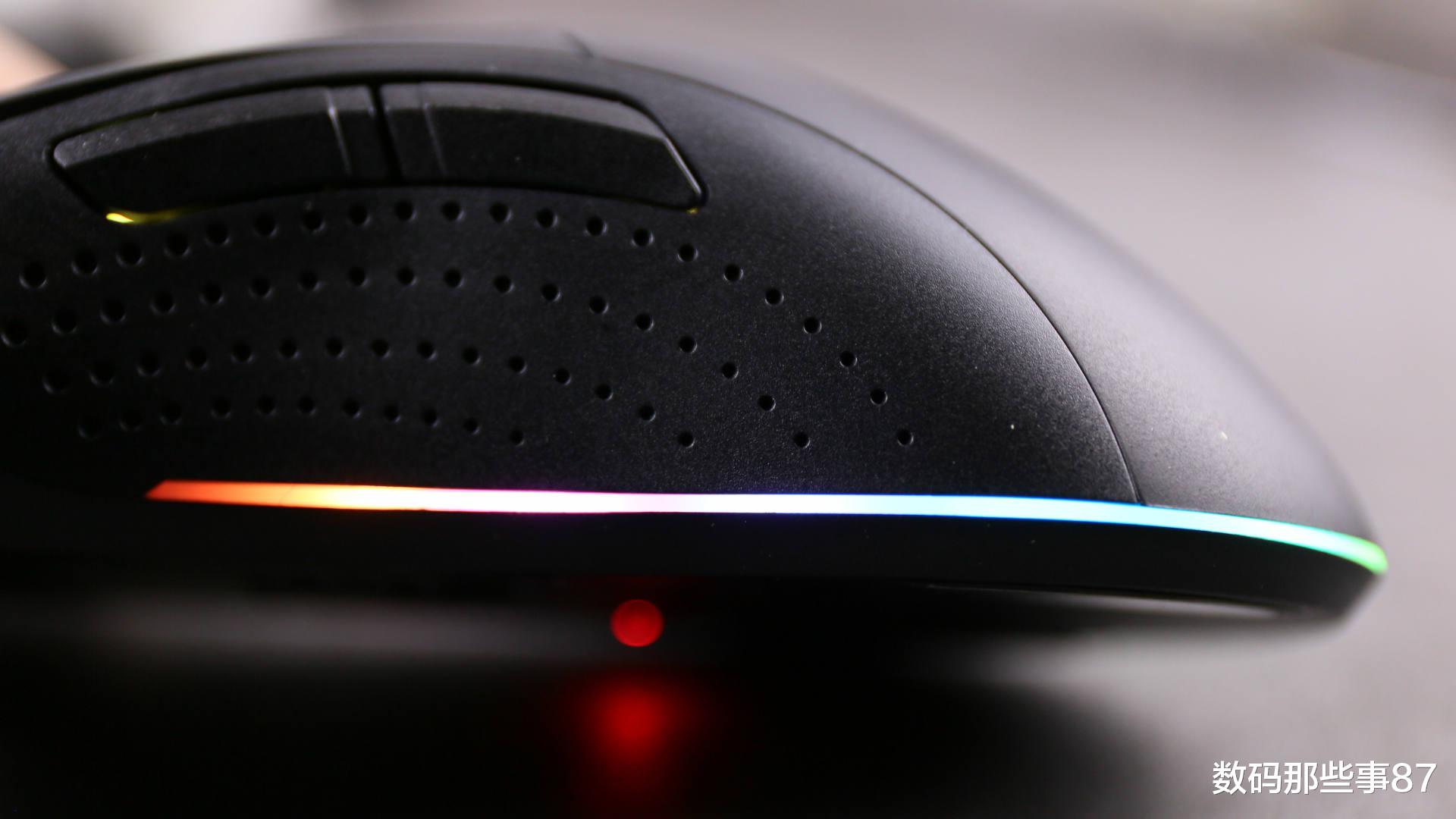 龙芯|老牌电竞厂商制造值得信赖，血手幽灵ES9 Pro评鉴