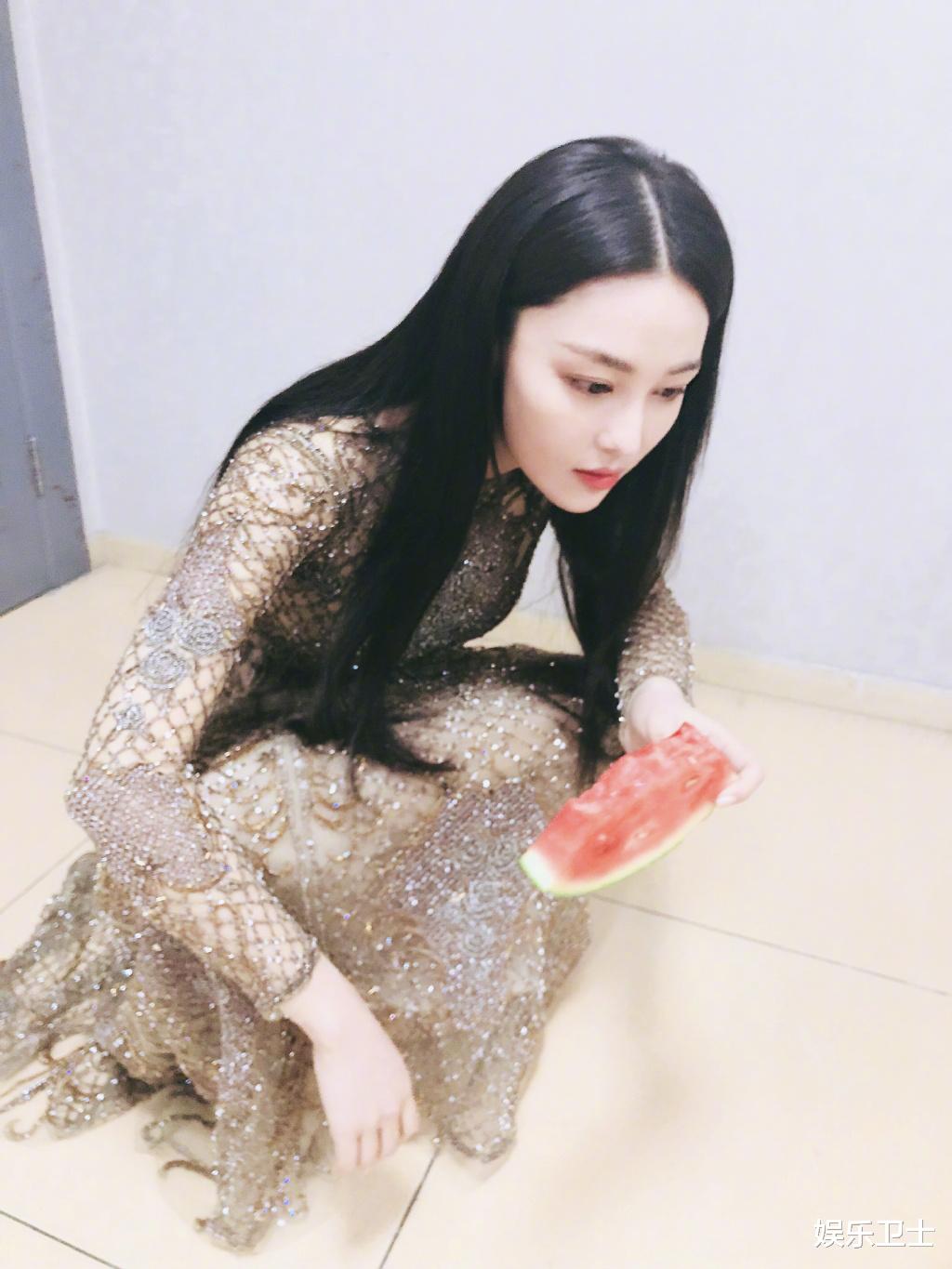 张馨予|张馨予回应短发造型争议，长发被老公何捷剪掉，只因看腻自己美女的样子