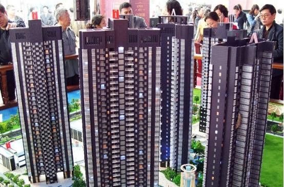 育妈计|手握271亿现金还不上13亿债务？百强房企花样年资金谜团